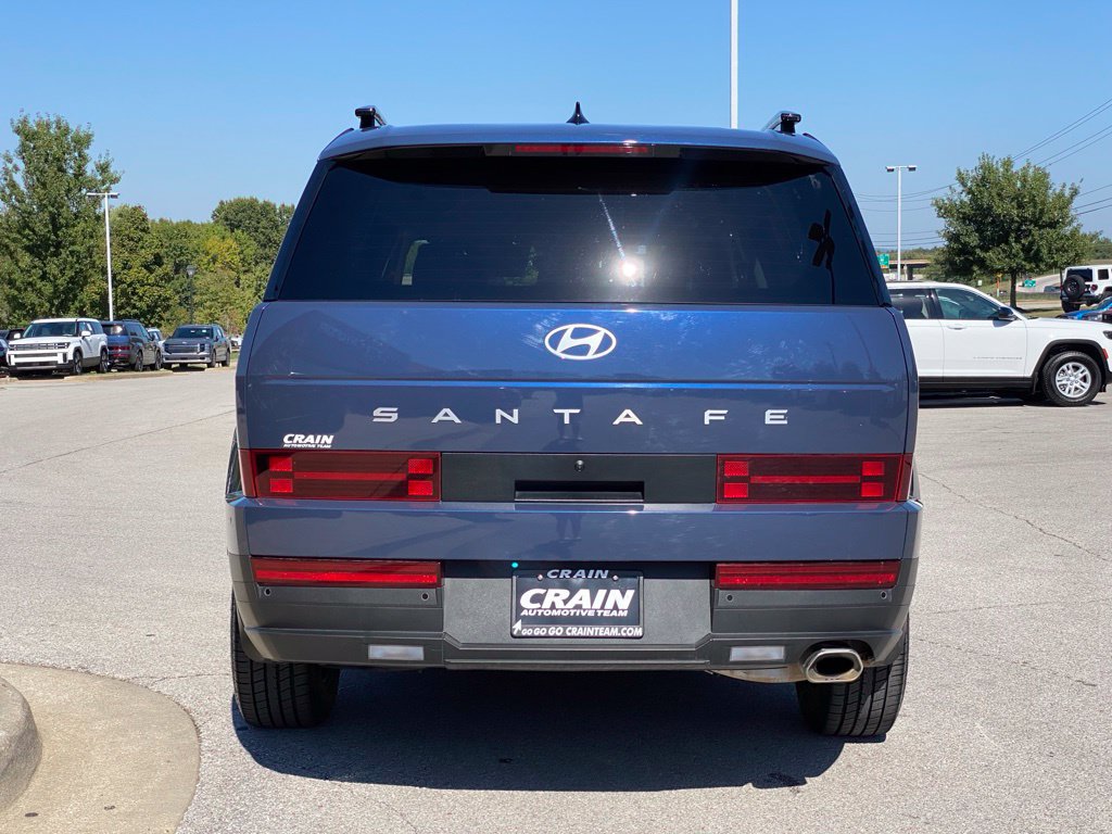 Used 2025 Hyundai Santa Fe SEL FWD image 6
