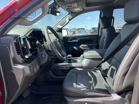 New 2026 Chevrolet Silverado 1500 LTZ w/ LTZ Convenience Package II AWD/4WD image 4