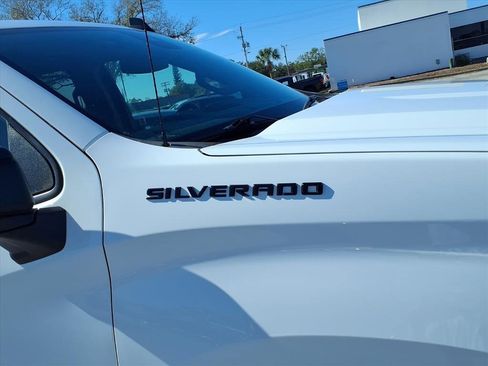 Used 2022 Chevrolet Silverado 1500 Custom w/ LPO, Dark Essentials Package image 11