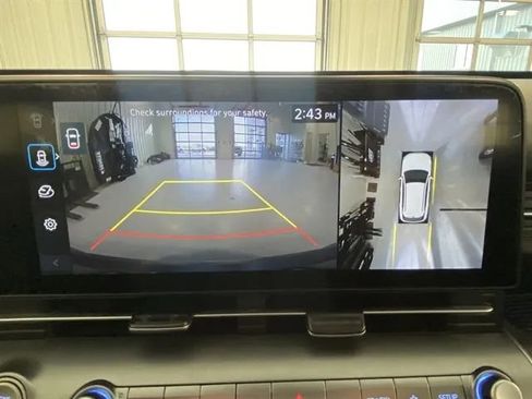 Used 2024 Hyundai Kona Limited image 32