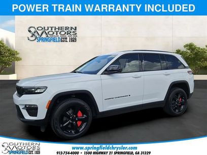 Used 2025 Jeep Grand Cherokee Limited w/ Black Appearance Package