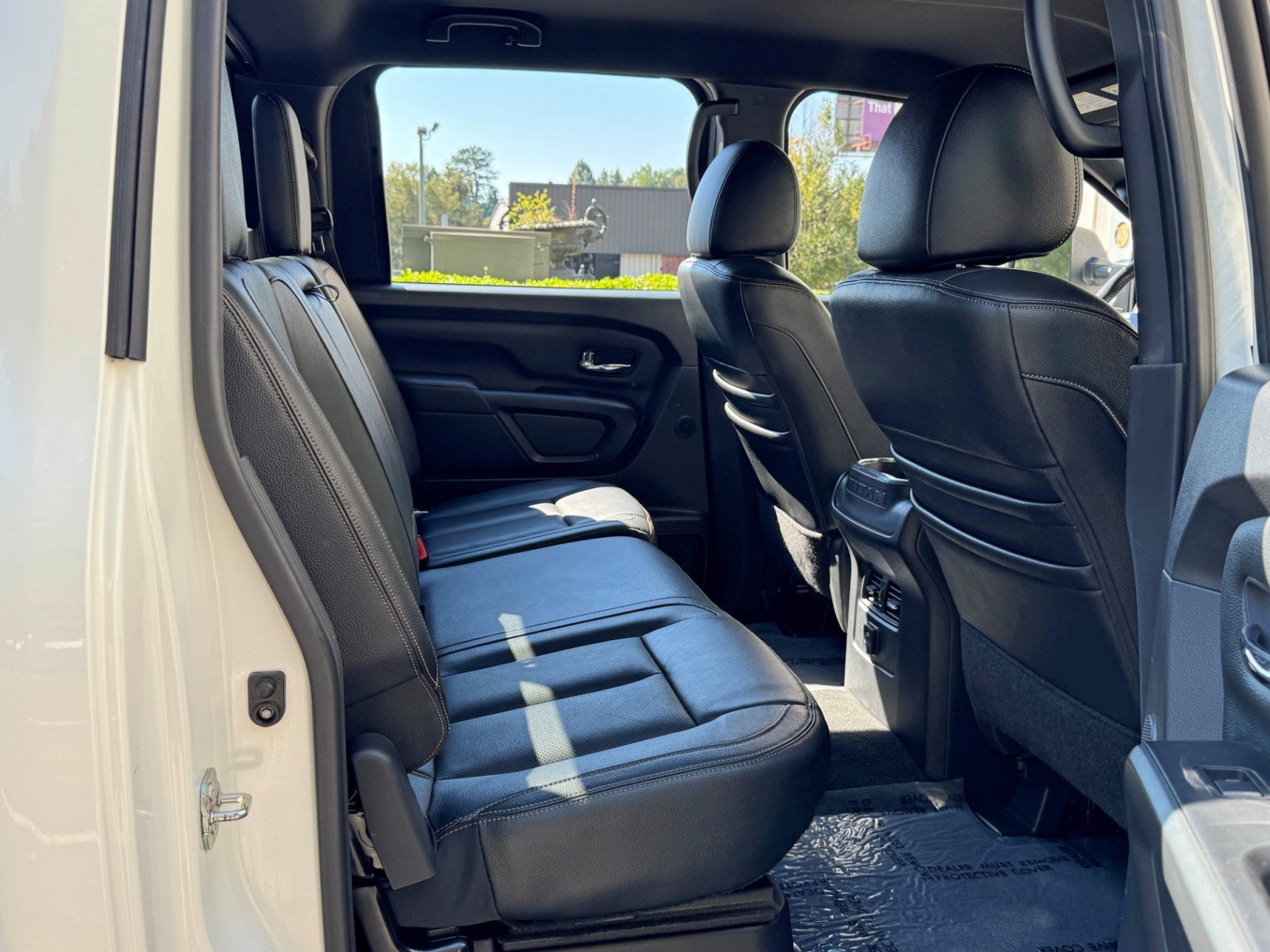 Used 2018 Nissan Titan SL w/ Midnight Edition AWD/4WD image 37