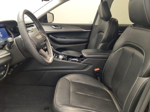 Used 2022 Jeep Grand Cherokee Limited 4xe image 17