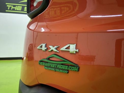 Used 2018 Jeep Renegade Latitude w/ Cold Weather Group image 14