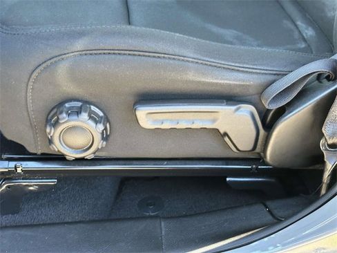 Certified 2021 Jeep Wrangler Unlimited Sahara w/ LED Lighting Group image 17