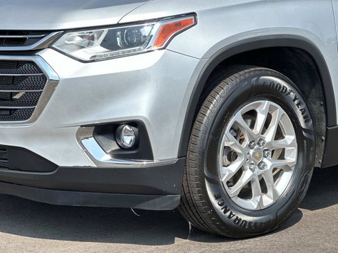 Certified 2020 Chevrolet Traverse LT FWD image 7