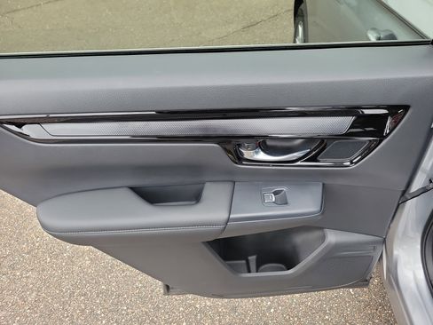 Used 2023 Honda CR-V EX-L image 12