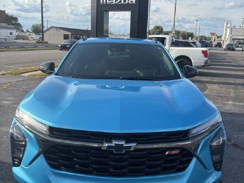 Used 2025 Chevrolet Trax RS image 6