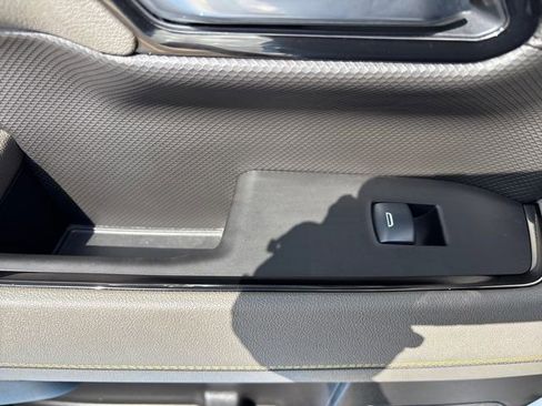 Used 2025 Chevrolet Silverado 1500 ZR2 w/ Technology Package image 24