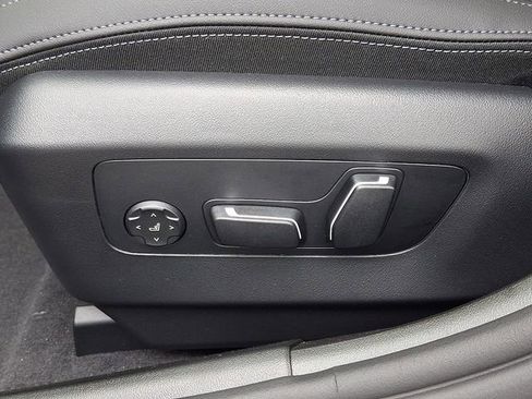 Certified 2026 BMW 530i xDrive w/ Premium Package image 14