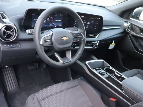 New 2027 Chevrolet Equinox LT AWD/4WD image 6