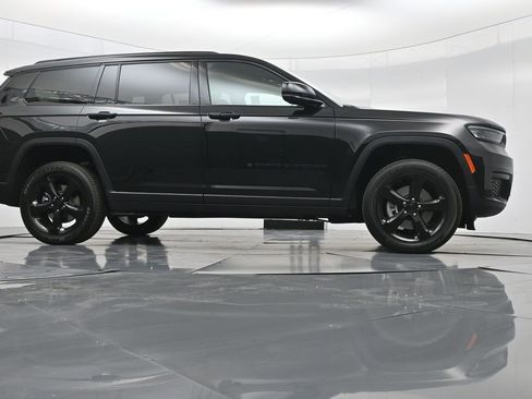 New 2025 Jeep Grand Cherokee L Altitude image 49