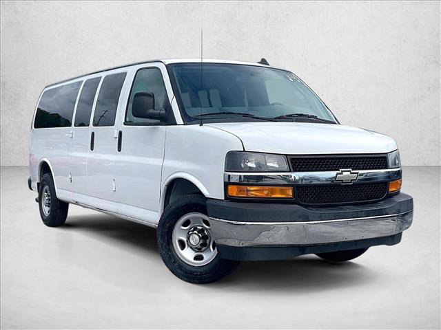 Used 2018 Chevrolet Express 3500 LT w/ LT Preferred Equipment Group RWD image 12