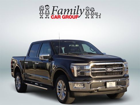 Used 2024 Ford F150 Lariat w/ FX4 Off-Road Package image 2