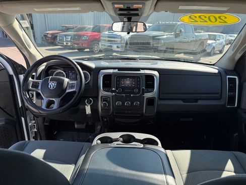Used 2022 RAM 1500 Classic SLT RWD image 11