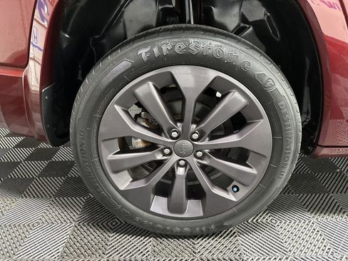 Used 2019 Jeep Cherokee High Altitude image 10