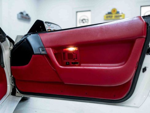 Used 1990 Chevrolet Corvette Convertible image 44