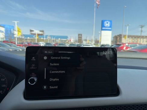 New 2026 Honda HR-V LX image 18