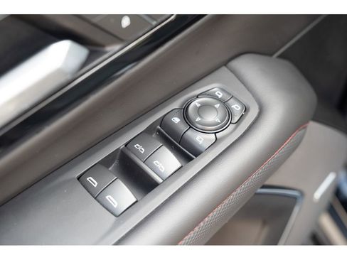 Used 2025 Chevrolet Suburban RST w/ Comfort Package image 14