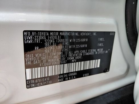Used 2022 Toyota RAV4 Limited AWD/4WD image 5