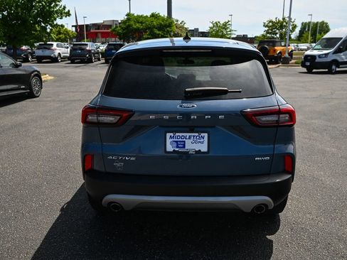 Used 2025 Ford Escape Active w/ Cold Weather Package AWD/4WD image 6