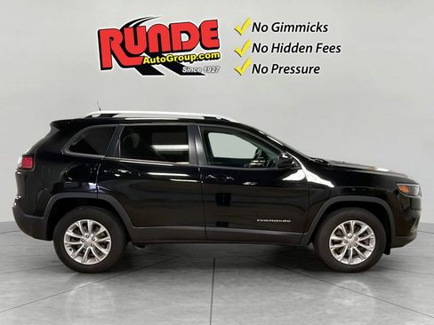 Used 2020 Jeep Cherokee Latitude w/ Cold Weather Group image 6