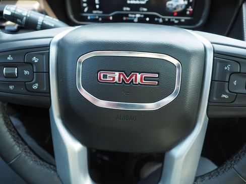 Used 2023 GMC Yukon SLT w/ SLT Premium Package AWD/4WD image 32