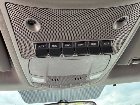 Used 2019 Ford F550 4x4 Regular Cab Super Duty image 22