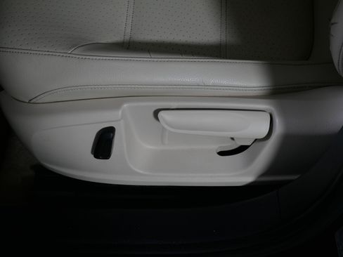 Used 2014 Volkswagen Jetta SE FWD image 20