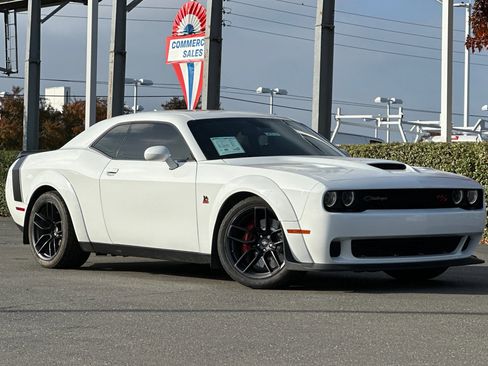 Used 2019 Dodge Challenger R/T Scat Pack image 2