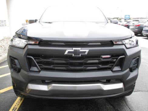 Used 2024 Chevrolet Colorado Trail Boss w/ Advanced Trailering Package image 8