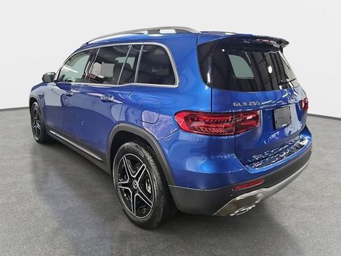 New 2026 Mercedes-Benz GLB 250 image 8