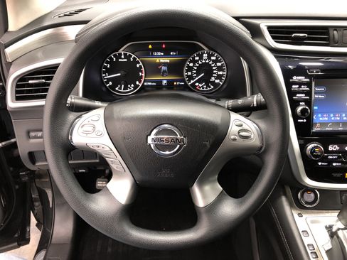 Used 2018 Nissan Murano S image 20