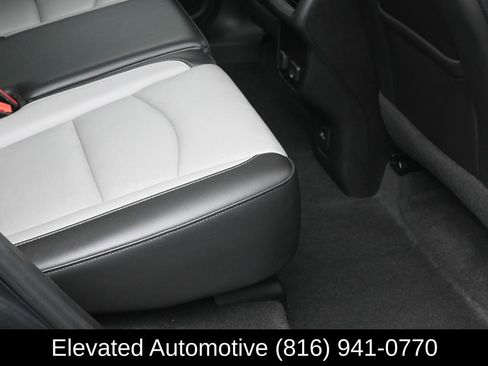 Used 2018 Chevrolet Equinox Premier image 9