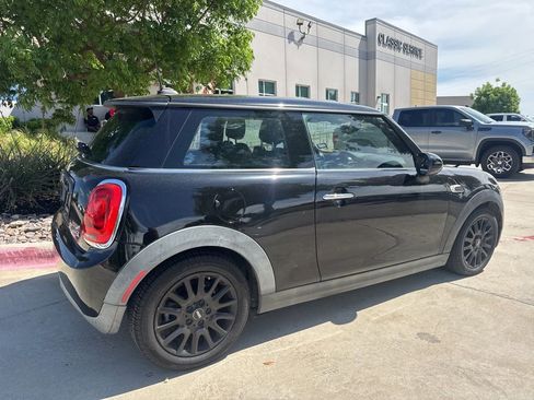 Used 2016 MINI Cooper 2-Door Hardtop FWD image 3