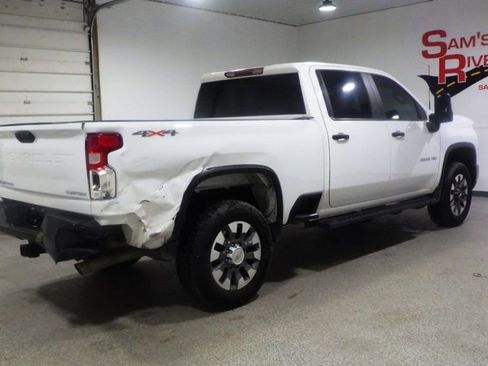 Used 2025 Chevrolet Silverado 2500 Custom w/ Custom Value Package AWD/4WD image 4