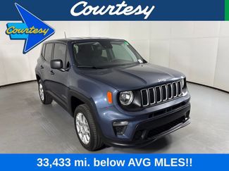 Used 2023 Jeep Renegade Latitude AWD/4WD video 1