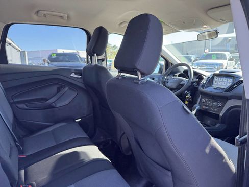 Used 2018 Ford Escape SE w/ SE Sync 3 Package FWD image 29