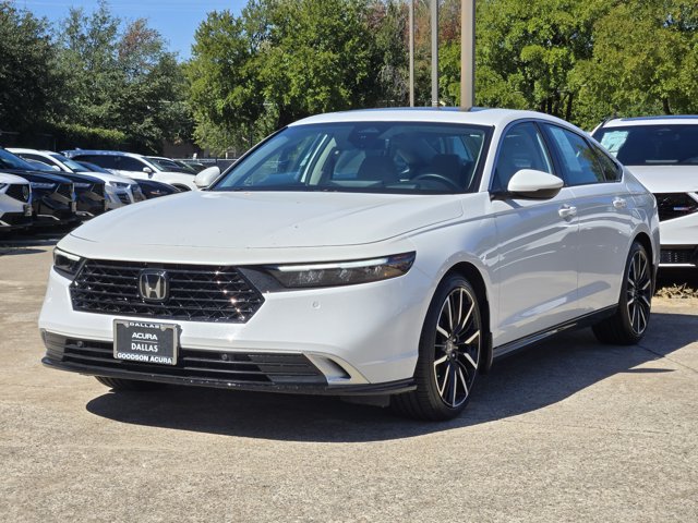 Used 2023 Honda Accord Touring image 4