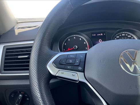 Used 2021 Volkswagen Atlas SE w/ Panoramic Sunroof Package image 21