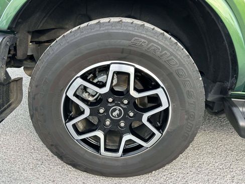 Used 2025 Ford Bronco Outer Banks AWD/4WD image 11