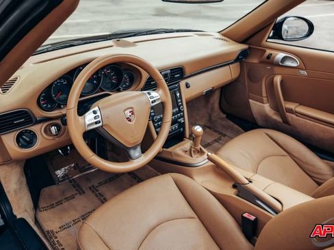 Used 2009 Porsche 911 Carrera image 2