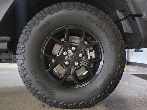 Used 2024 Jeep Wrangler Unlimited AWD/4WD image 25