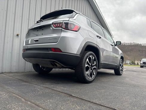 Used 2022 Jeep Compass Limited image 8