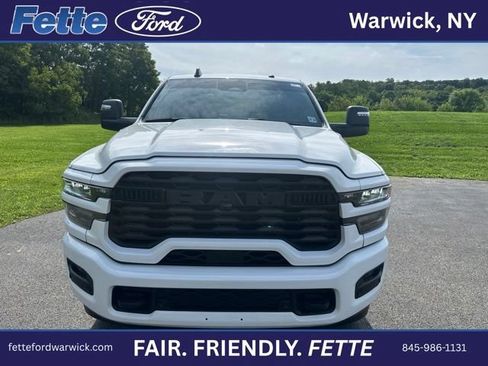 Used 2025 RAM 2500 Big Horn AWD/4WD image 4
