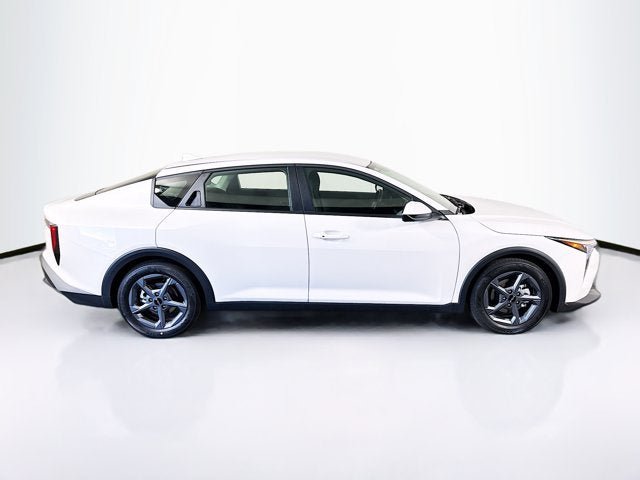 New 2026 Kia K4 FWD image 4