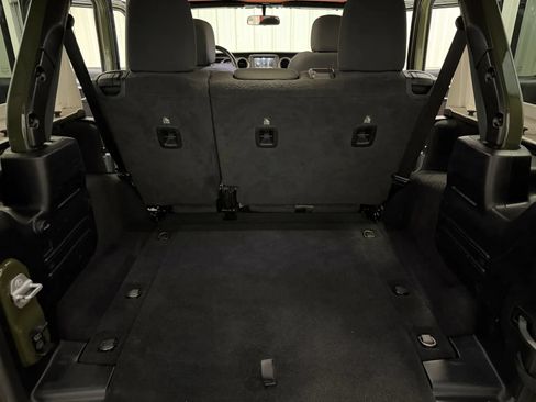 Used 2020 Jeep Wrangler Unlimited Sport S AWD/4WD image 43