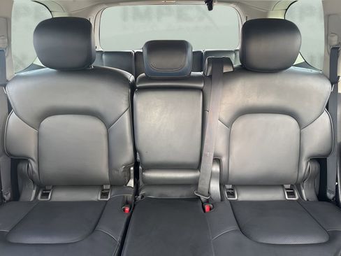 Used 2023 Nissan Armada SL image 13