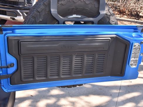 Used 2023 Jeep Wrangler Unlimited Rubicon 4xe w/ Safety Group image 40