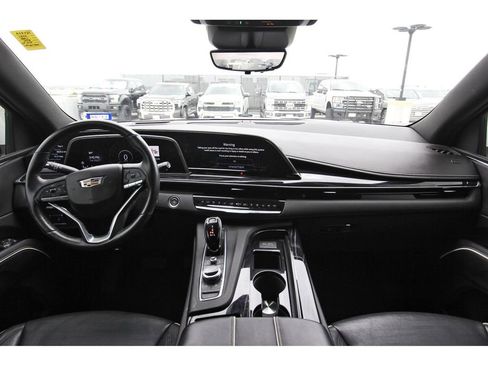 Used 2021 Cadillac Escalade Sport w/ Driver Assist Tech Package AWD/4WD image 9